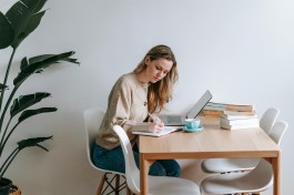 咱河南人开滴滴私家车有报废年限没？